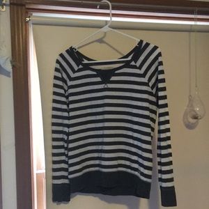 Super comfy stripped Hollister long sleeve shirt